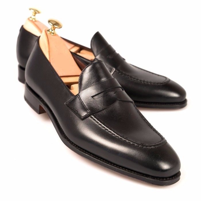 Soft leather dress shoes for men