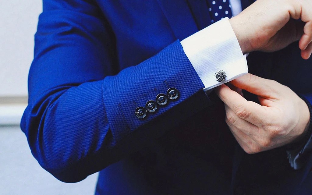 Mens dress shirts with cuff links