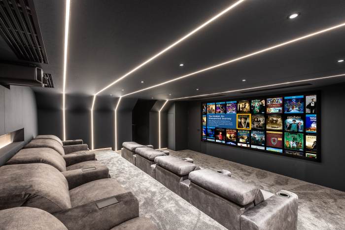 How to decorate a home cinema room